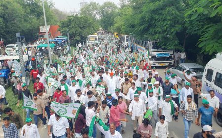 तीनों ऑथोरिटी पर किसानों का हल्ला बोल, राकेश टिकैत बोले- होगी महापंचायत