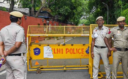 पत्नी की हत्या कर खुद को फांसी लगाई हेड कांस्टेबल ने, वजह अब भी राज