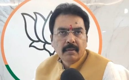 'कांग्रेस इस देश में अप्रासंगिक हो चुकी है, जनता ने विपक्षियों को सिर उठाने लायक नहीं छोड़ा' 
