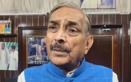 सीईसी विवाद पर कांग्रेस सांसद प्रमोद तिवारी का हमला, बोले- 2029 तक नहीं चलेगी सरकार