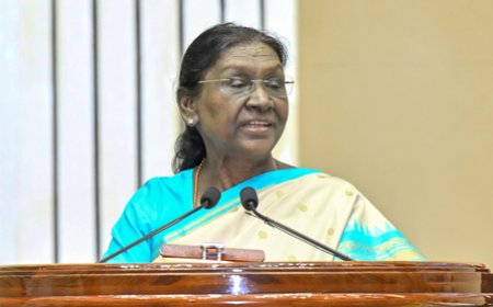 भारतीय महिला टीम के 8वीं बार एशिया कप जीतने पर राष्ट्रपति द्रौपदी मुर्मु और पीएम नरेंद्र मोदी ने दी बधाई