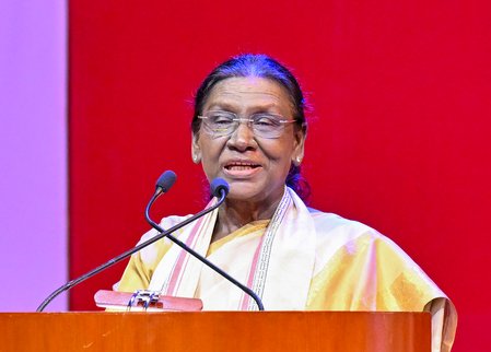 एशियन गेम्स: राष्ट्रपति द्रौपदी मुर्मु ने कुमकुम, प्रणवी को गोल्ड और नीरज को ब्रॉन्ज जीतने पर दी बधाई 