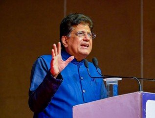 भारत चालू वित्त वर्ष में हासिल करेगा 1 ट्रिलियन डॉलर का निर्यात लक्ष्य: पीयूष गोयल