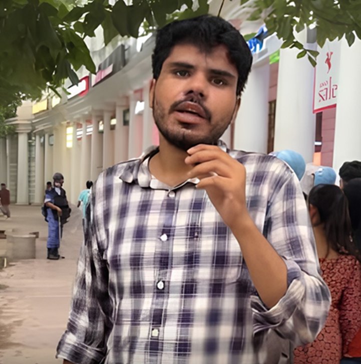 पत्रकार हर्ष यादव का बड़ा दावा: CEC विरोध प्रदर्शन की कवरेज रोकने के लिए होटल में पहुंची पुलिस