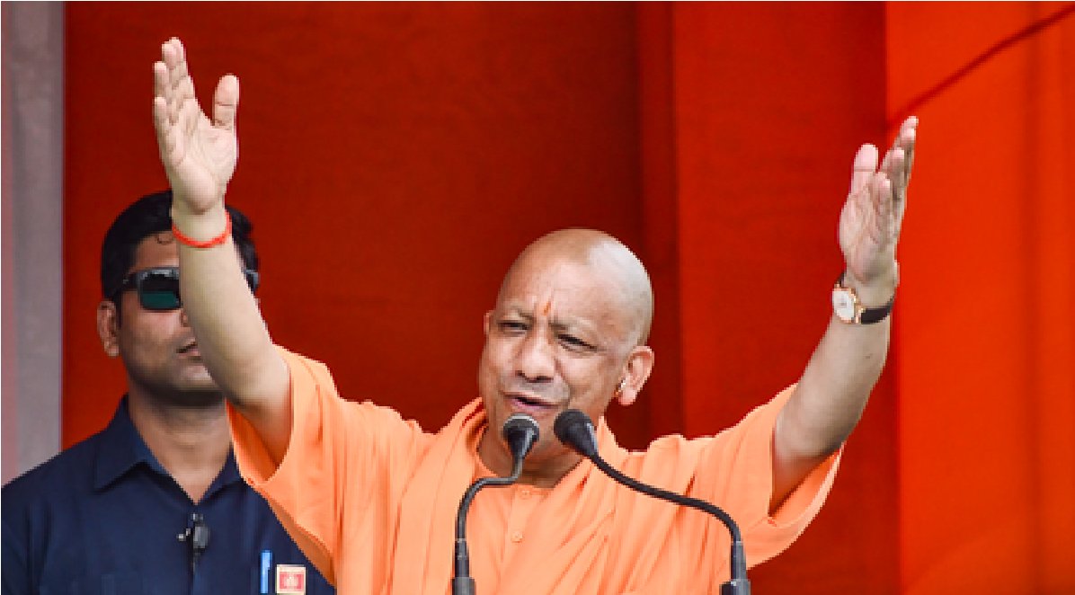 यूपी सरकार का फैसला- अब आंगनबाड़ी कर्मियों को हर साल मिलेंगी तीन साड़ियां