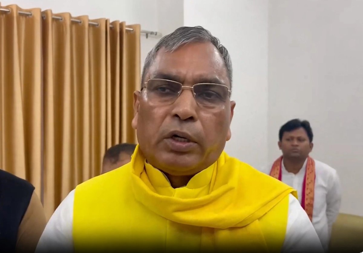 ओपी राजभर ने सपा प्रमुख पर साधा निशाना, कहा-'पीडीए को लेकर भ्रमित हैं अखिलेश' 