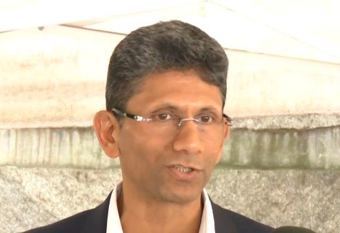 एम. चिन्नास्वामी में क्रिकेट की वापसी कराने में उपमुख्यमंत्री जी. परमेश्वर का बड़ा योगदान: वेंकटेश प्रसाद 