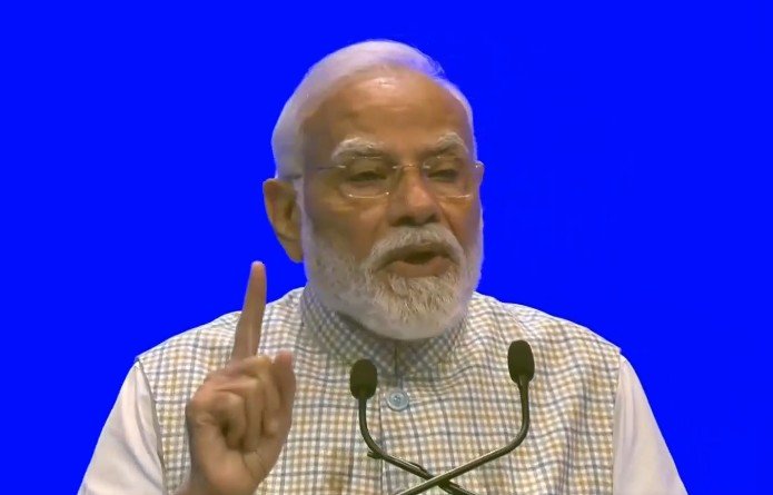 प्रधानमंत्री मोदी बोले.. मोबाइल फोन सुशासन का एक उपकरण बना