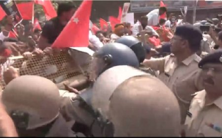 पटना में आईसा के लोक भवन मार्च के दौरान हंगामा, छात्रों ने बैरिकेड तोड़ा