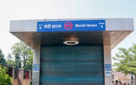 दिल्ली में प्रदर्शन से पहले मेट्रो पूरी तरह बंद करने पर सुप्रीम कोर्ट की रोक