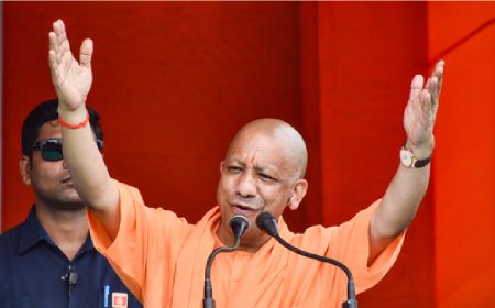 यूपी सरकार का फैसला- अब आंगनबाड़ी कर्मियों को हर साल मिलेंगी तीन साड़ियां