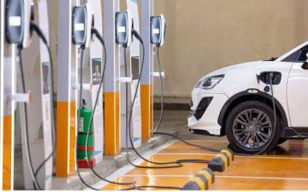EV charging stations: Noida में 78 जगह बनेंगे ईवी चार्जिंग स्टेशन
