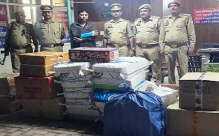 मेरठ में पटाखों के अवैध भंडारण के खिलाफ पुलिस की बड़ी कार्रवाई