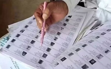 पीलीभीत में 16 हजार से ज्यादा वोटों में हेरफेर का आरोप, दो एसडीएम पर एफआईआर