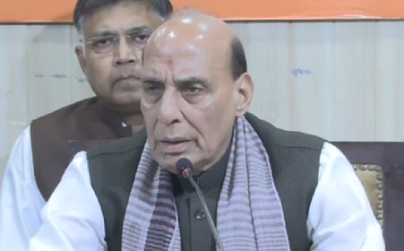 'सपा के समर्थन के बिना रायबरेली सीट भी जीत पाओगे या नहीं?', राजनाथ सिंह का राहुल गांधी पर कटाक्ष