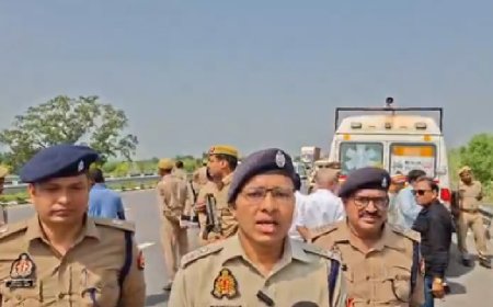 उत्तर प्रदेश: सुल्तानपुर में पूर्वांचल एक्सप्रेसवे पर खड़े ट्रक से टकराई एंबुलेंस, चार लोगों की मौत