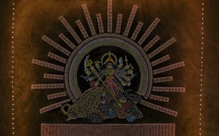 अदाणी सीमेंट ने नवरात्रि के अवसर पर 15,000 सीमेंट बैग से तैयार की मां दुर्गा की 70 फीट ऊंची भव्य आकृति