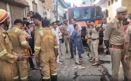 बागपत में दुकान-मकान में आग लगने से मां-बेटी की मौत, दो लोग झुलसे