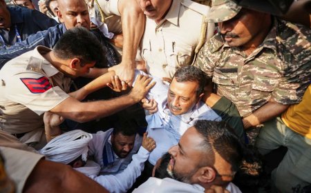 दिल्ली में अरविंद केजरीवाल समेत आप के कई नेता हिरासत में लिए गए